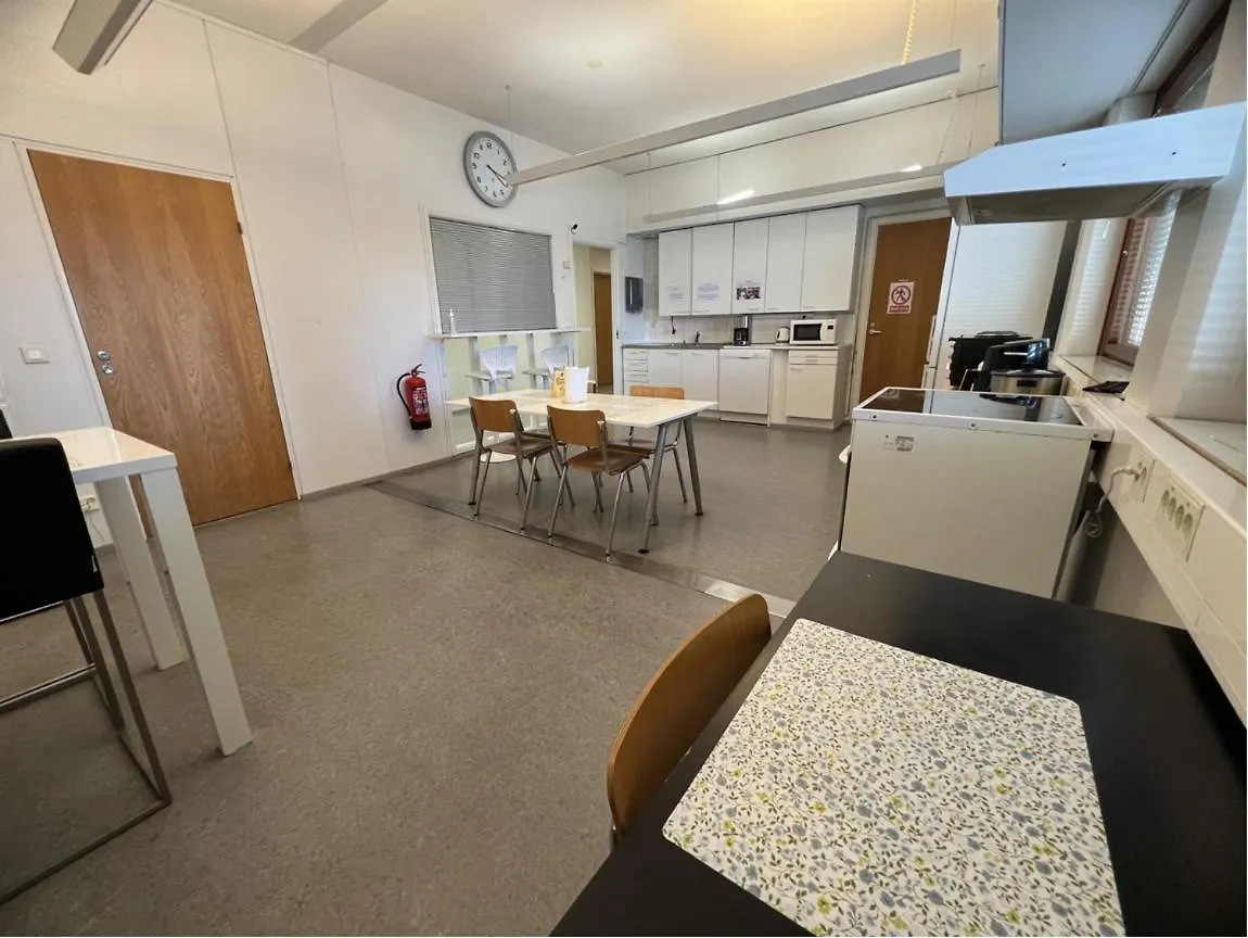 Office House Services 222 Helsinki Hostel